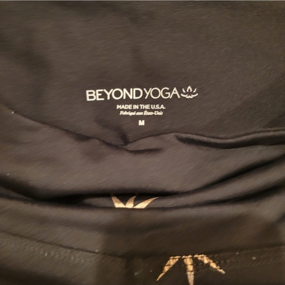 Beyond Yoga Women's Activewear Bundle Leggings & Top Mixed Sizes & Styles - Picture 10 of 16